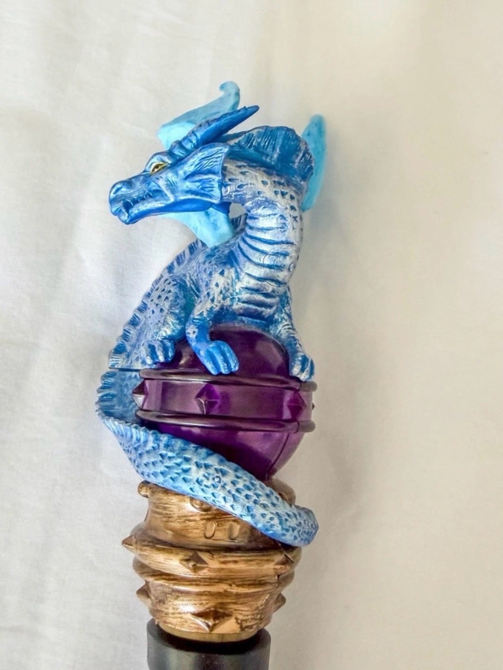 Magi-Quest interactive magic wand, blue dragon, RETIRED, tested and flashes